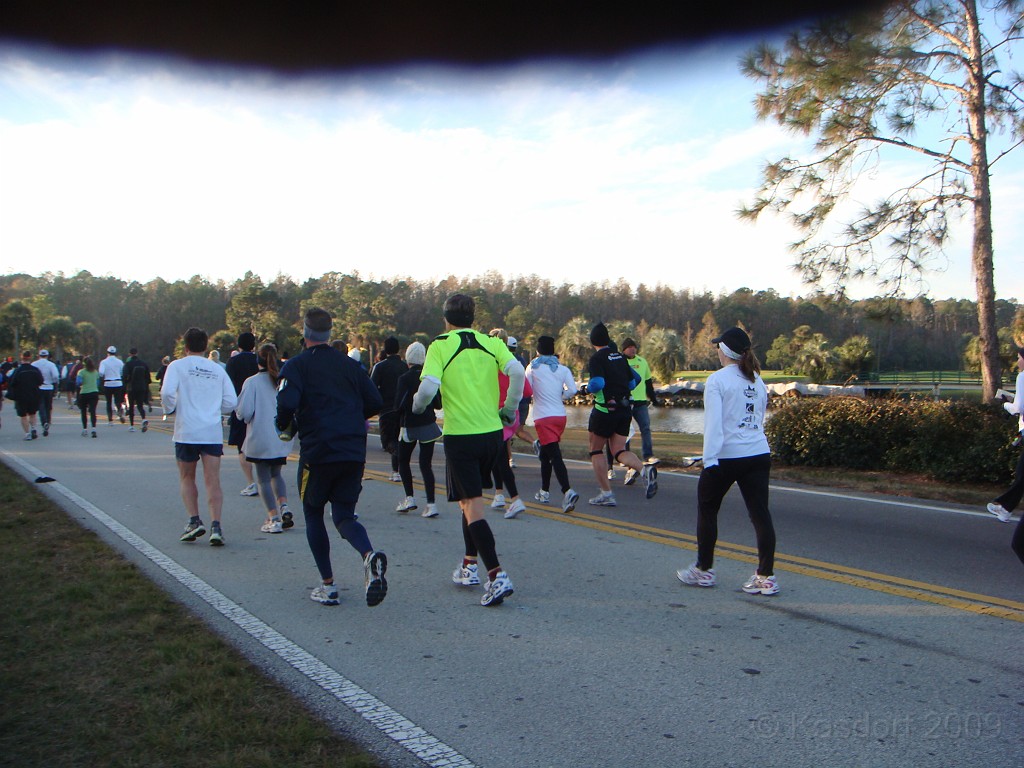 Disney 2010 D2 0356.jpg -                                